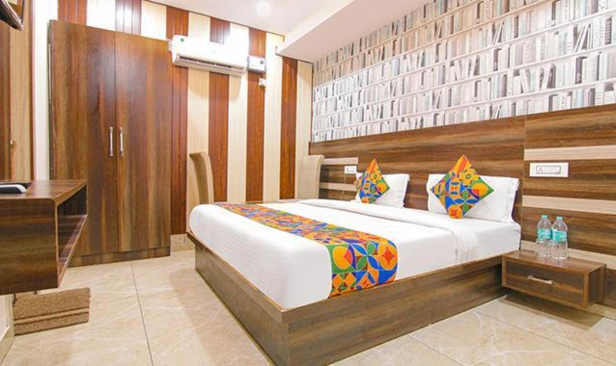 Fabhotel Welcome Residency Zirakpur Exterior photo