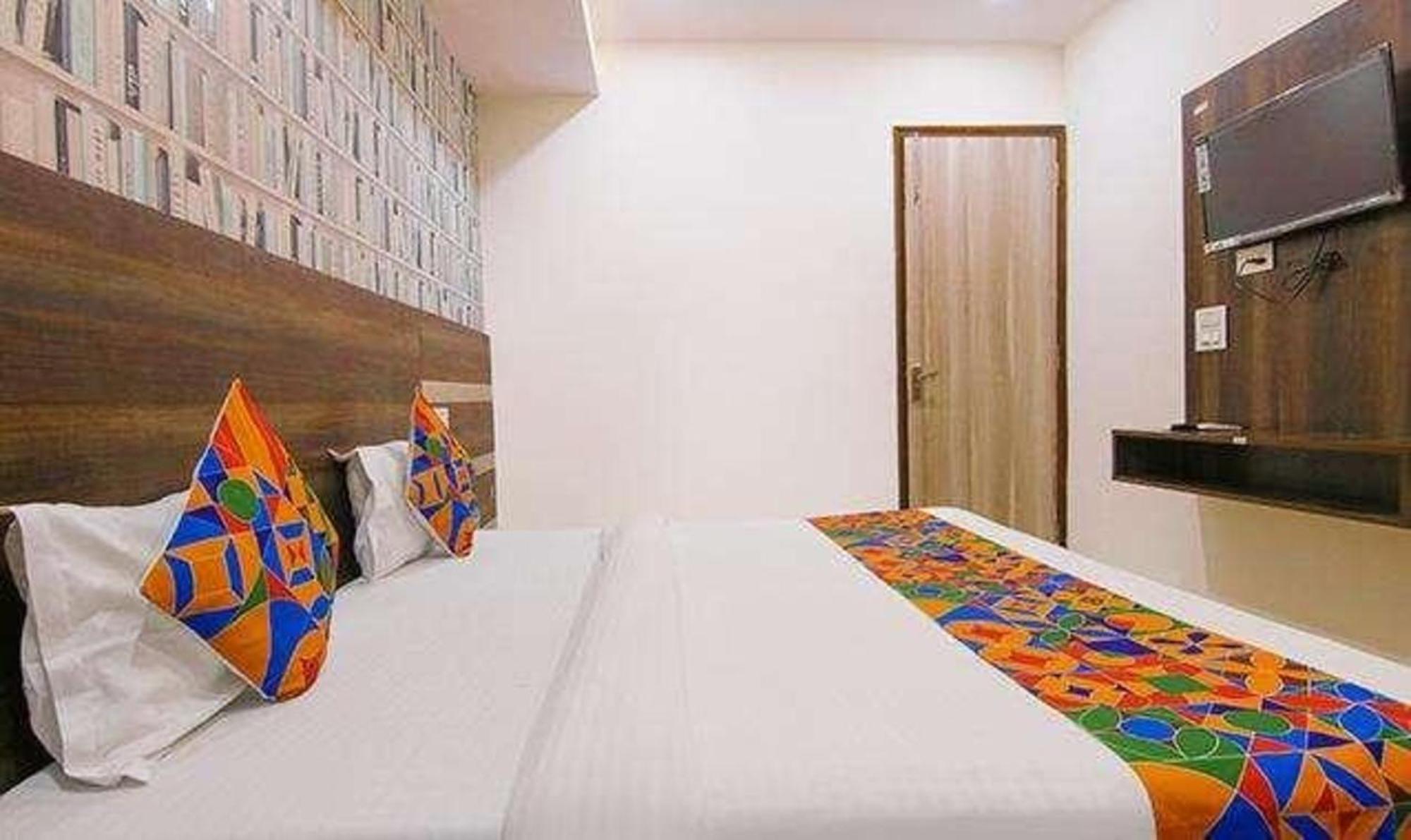 Fabhotel Welcome Residency Zirakpur Exterior photo