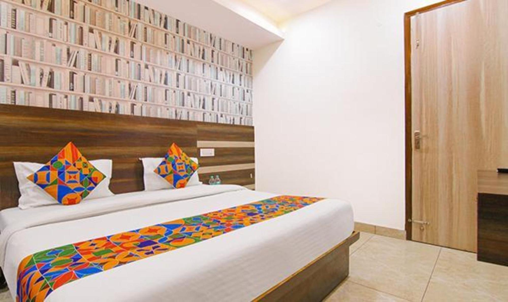 Fabhotel Welcome Residency Zirakpur Exterior photo