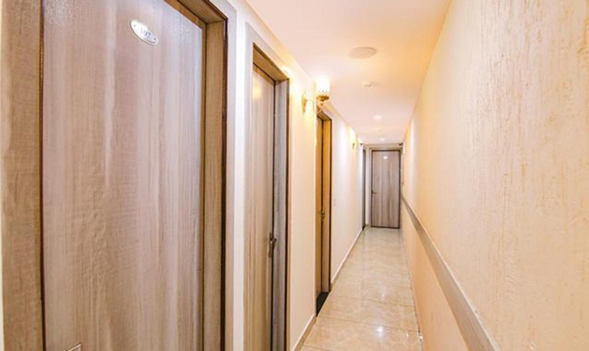 Fabhotel Welcome Residency Zirakpur Exterior photo